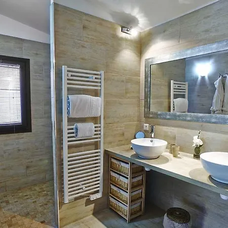 Le Jas De Hotel-restaurant 4*